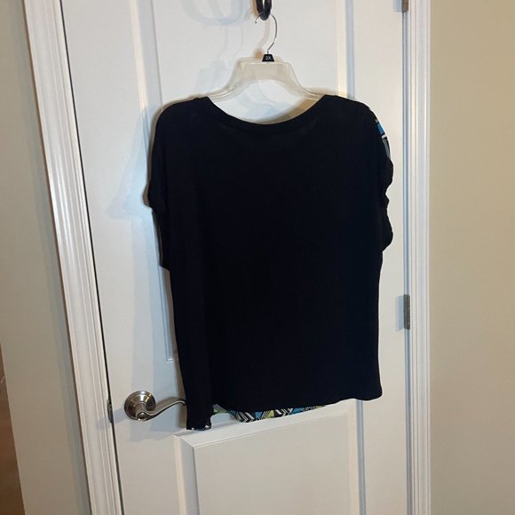 Avenue Women's Short Sleeve Blouse - Picture 3 of 3